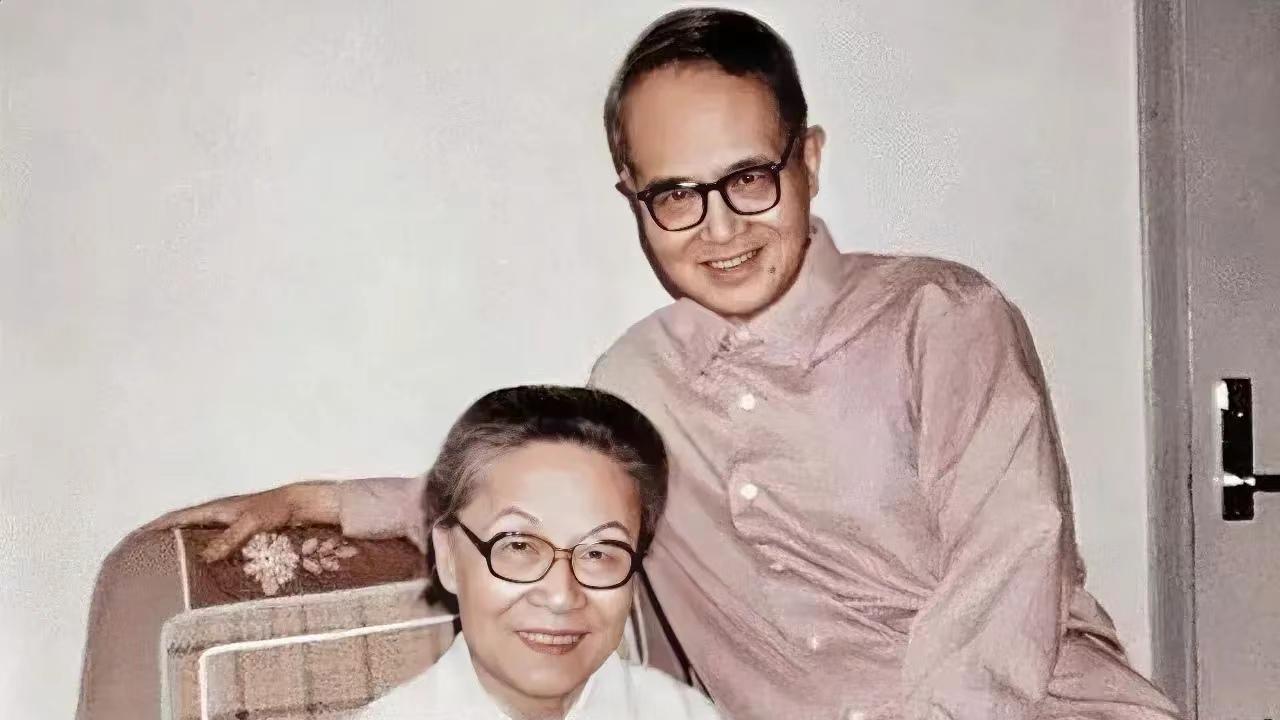 杨绛先生：上班很累，总不能不上吧。挣钱很苦，总不能不赚吧。