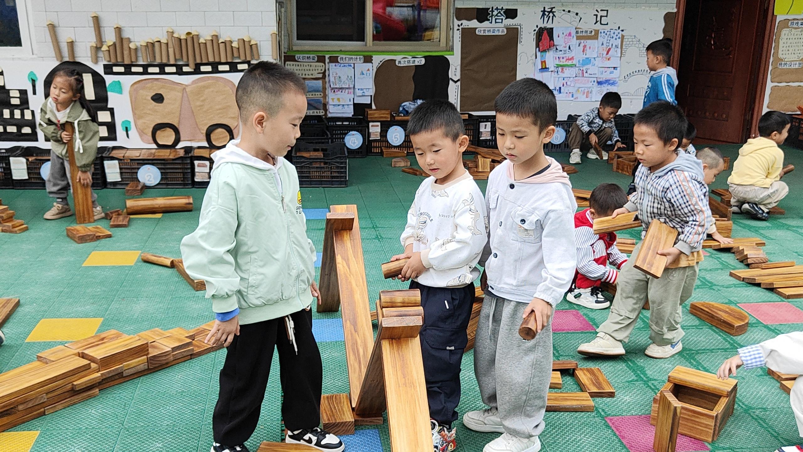 深度剖析：表扬对3岁胆小害羞内向幼儿的影响，从4大维度解读