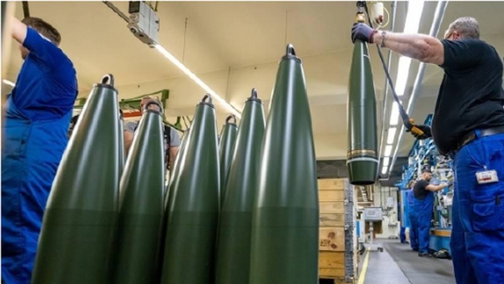 北约还在，美国不管了，欧洲慌了