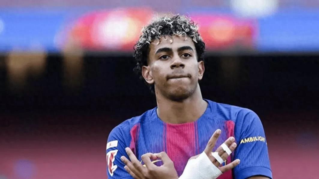 西媒：亚马尔坦言此前不快乐，如今克服三重困难找回巅峰