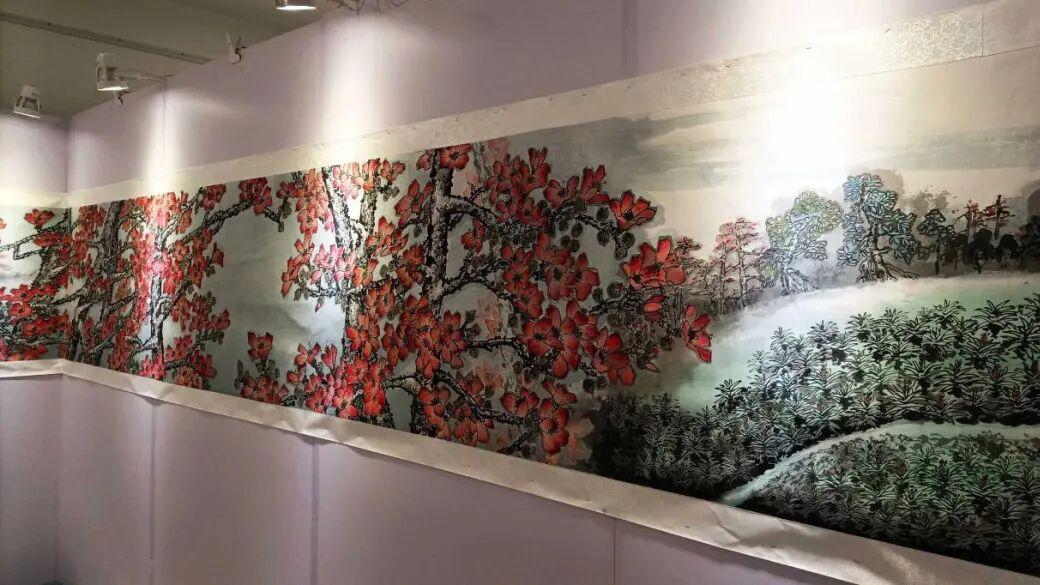 为邢灵敏教授任总创意总指挥的中国画百米长卷《雨林之春》点赞！