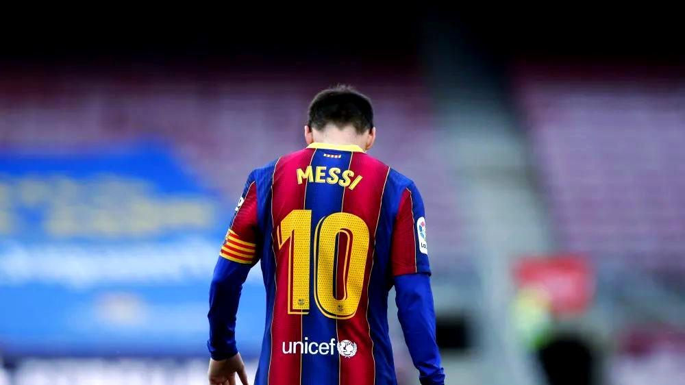 没完没了! 巴萨流量告急又消费梅西, 选举前拿回归炒作, 这合适吗？