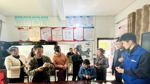 余干县白马桥乡以零工沙龙绘就乡村就业新图景