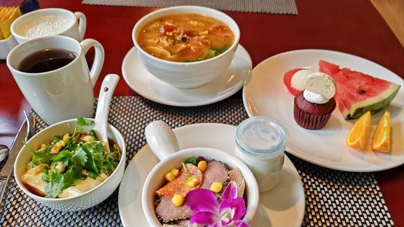 是谁泄露了客人的隐私？