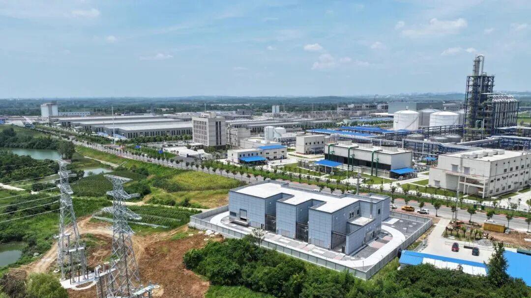 荆门市掇刀区110千伏革集变电站投产送电