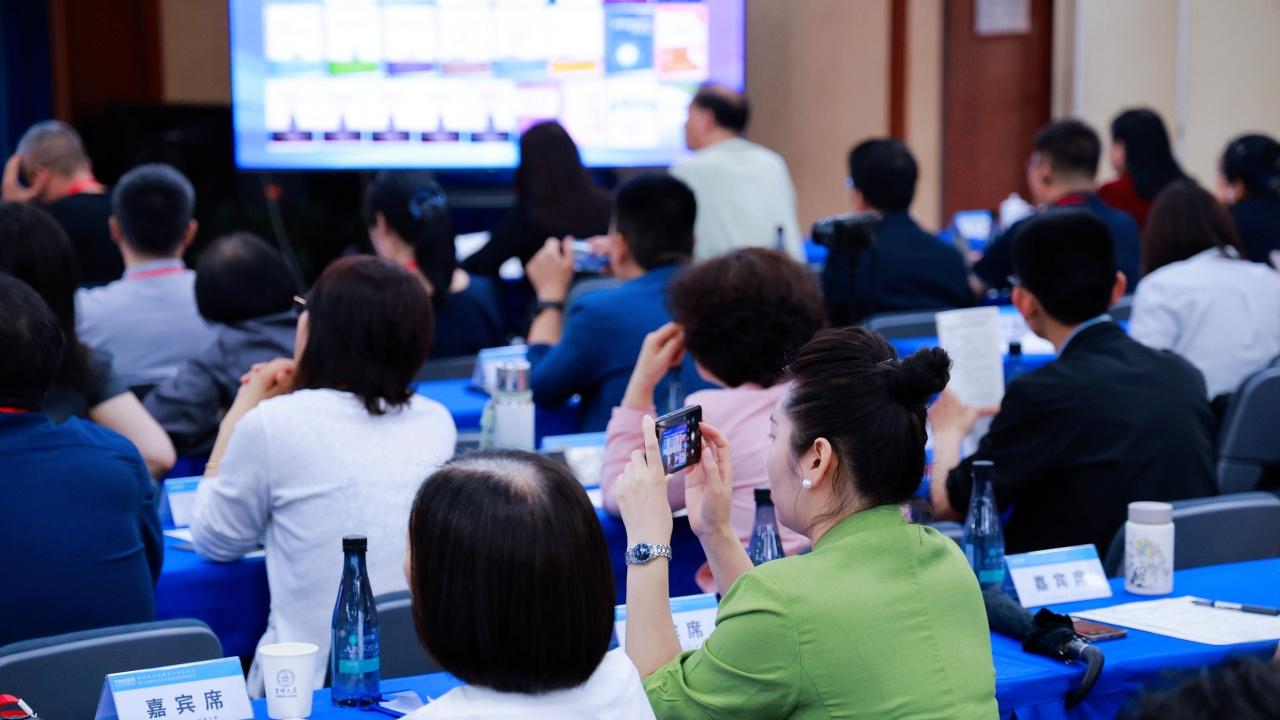 热度持续攀升｜新时代生涯教育大会在京圆满举办 引发主流媒体广泛关注与深度报道