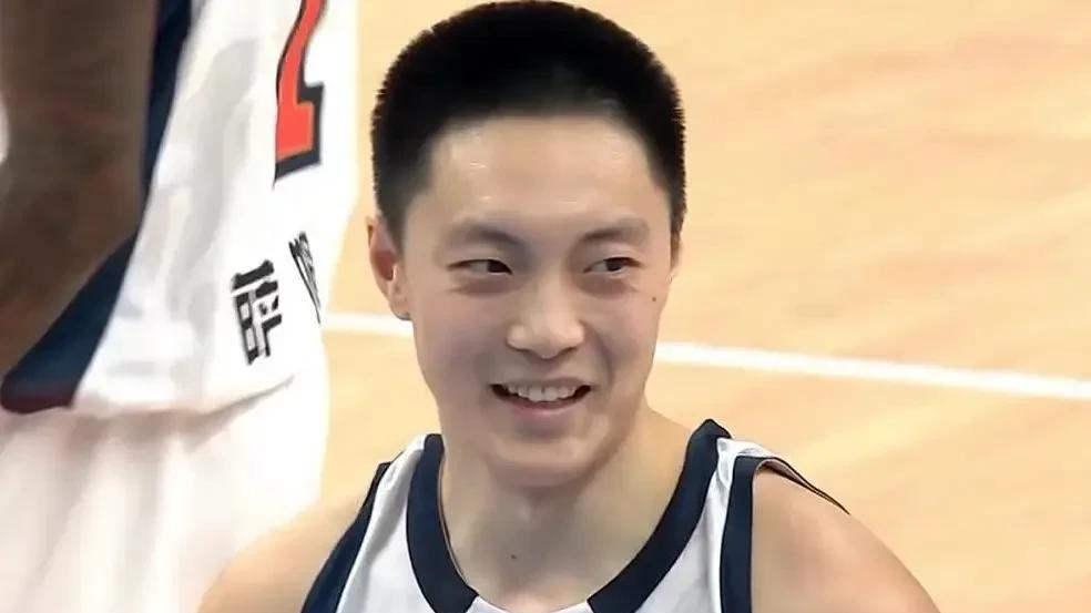 广东大胜辽宁30分！赛后有2个坏消息！