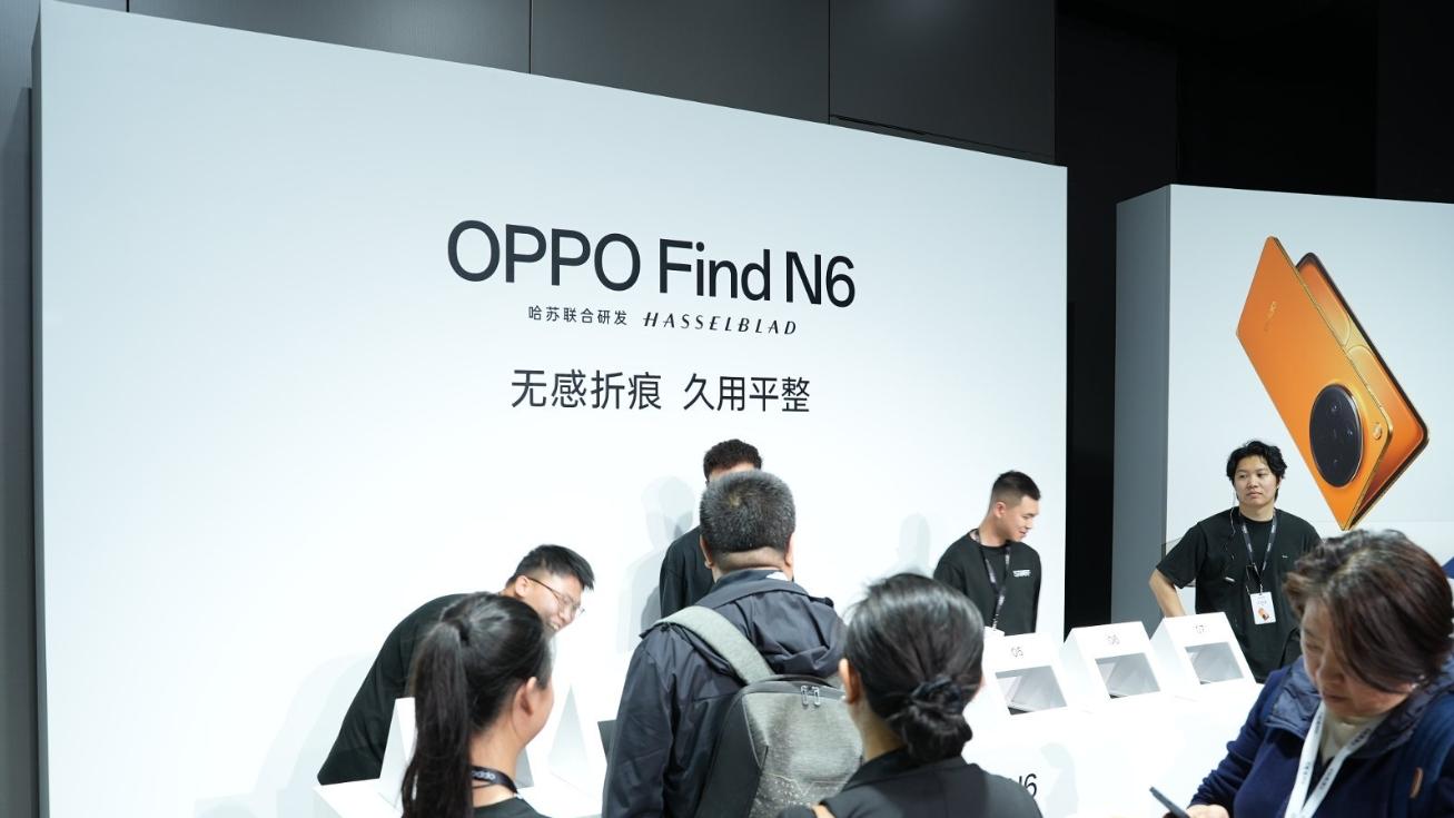 德国莱茵认证的“全球最平整”，真机上手我信了！