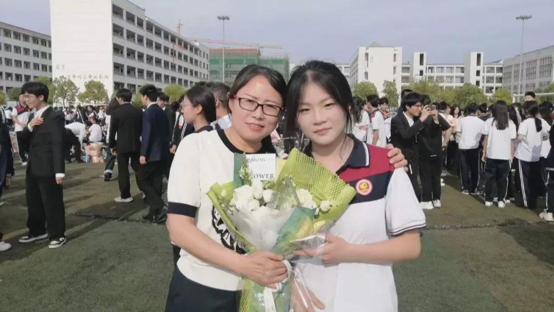 淮滨高中：实干笃行显担当 春风化雨绽芳华