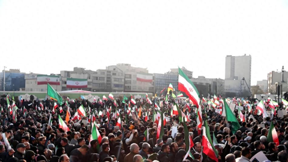 伊朗战术胜利不管用：如果不让美国跪下赔偿，终局就是自杀！