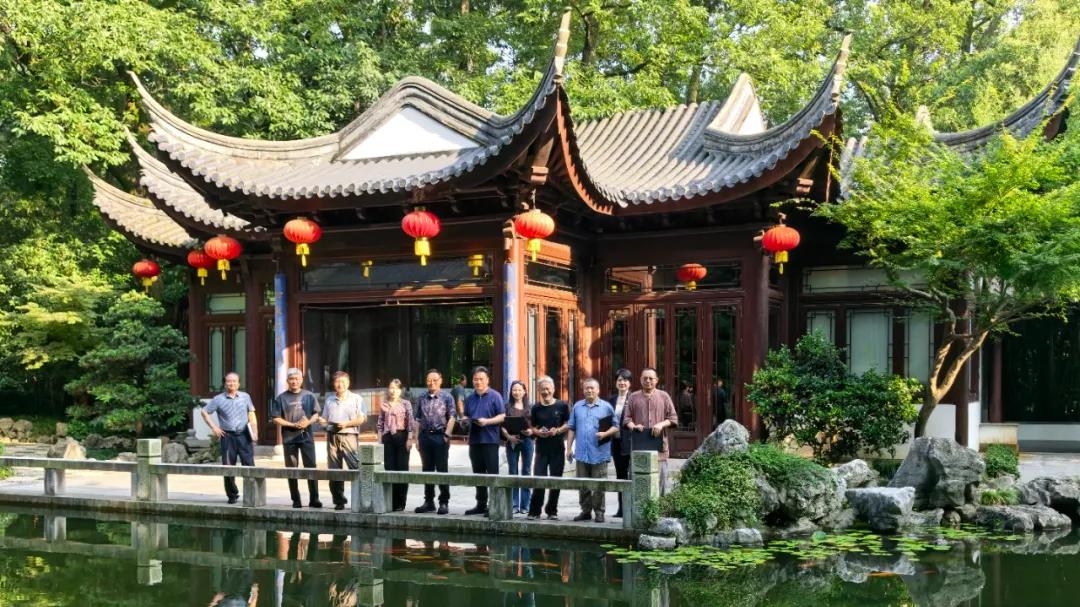 东郊国宾馆四季——江苏省中国画学会夏季写生采风创作活动在南京举行