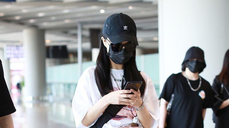 中年职场人可以从薇娅的转型中学到什么？