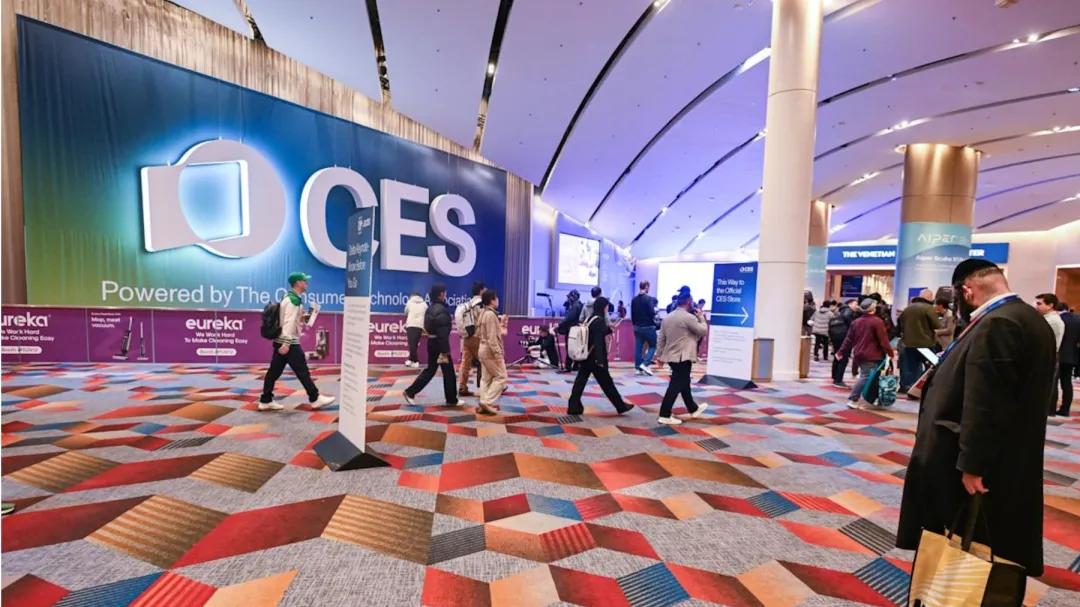 CES 2026“科技春晚”现场直击——AI正从屏幕走向真实世界