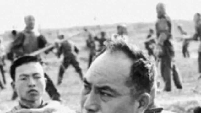 广州军区选新司令，谁堪重任？为何邓公问，杀回马枪的张师长何在