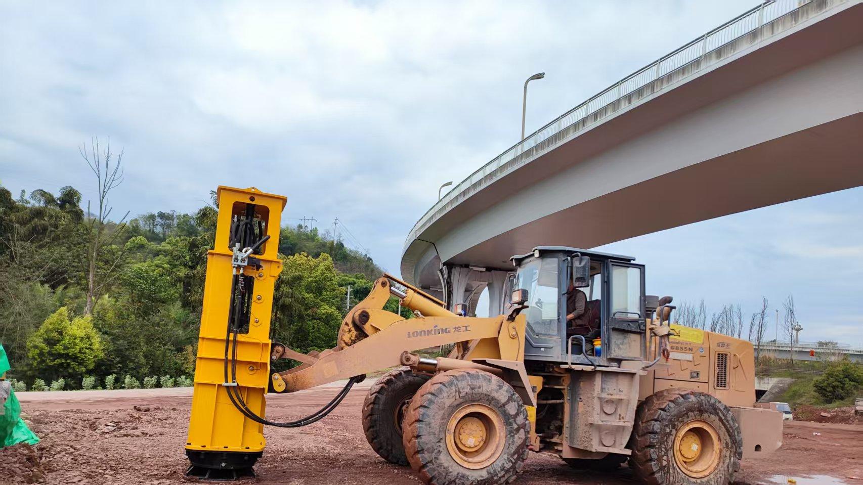 铲车带的打夯机：隐藏在改装背后的实用奥秘