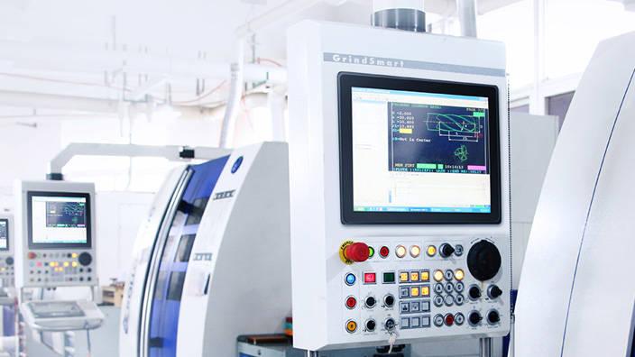 工业电脑一体机在数控机床设备上应用的注意事项以及日常维护知识