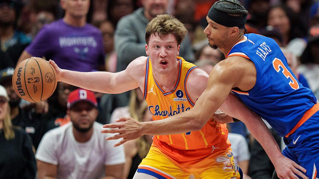 黄蜂5连胜，终结尼克斯7连胜！4号秀26+11+8，250+三分历史最年轻