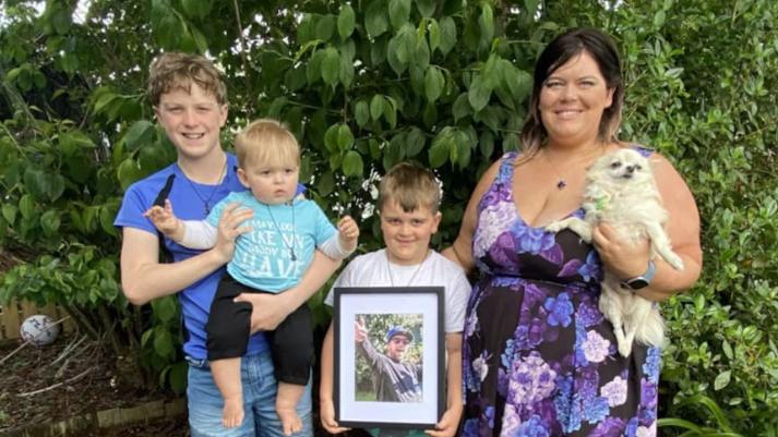 拖行 1 公里虐杀工友，被改判的少年凶手：当司法与伤痛对撞