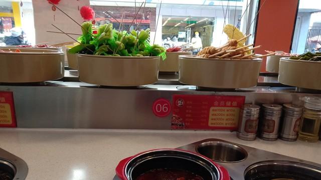 旋转小火锅设备选型指南：创先餐饮如何成为行业优选