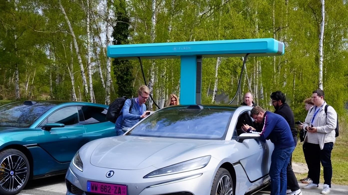 比亚迪闪充站：腾势欧洲上市的“隐藏王牌”