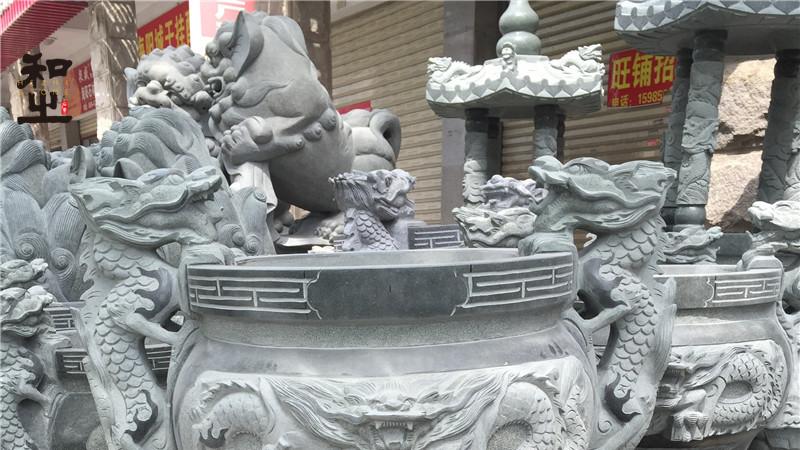 为什么纯手工“打制”的石雕香炉比机雕好