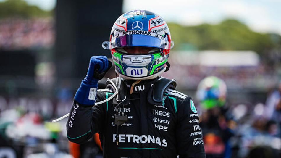 F1 – 安东内利超越汉密尔顿，在银石赛道赢得首场冲刺赛胜利
