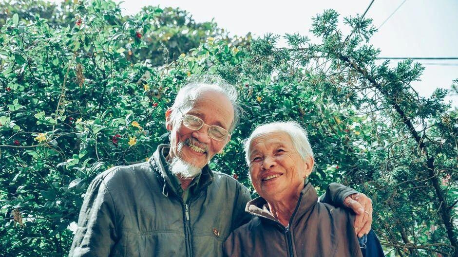 博雅人用实际行动诠释敬老助老