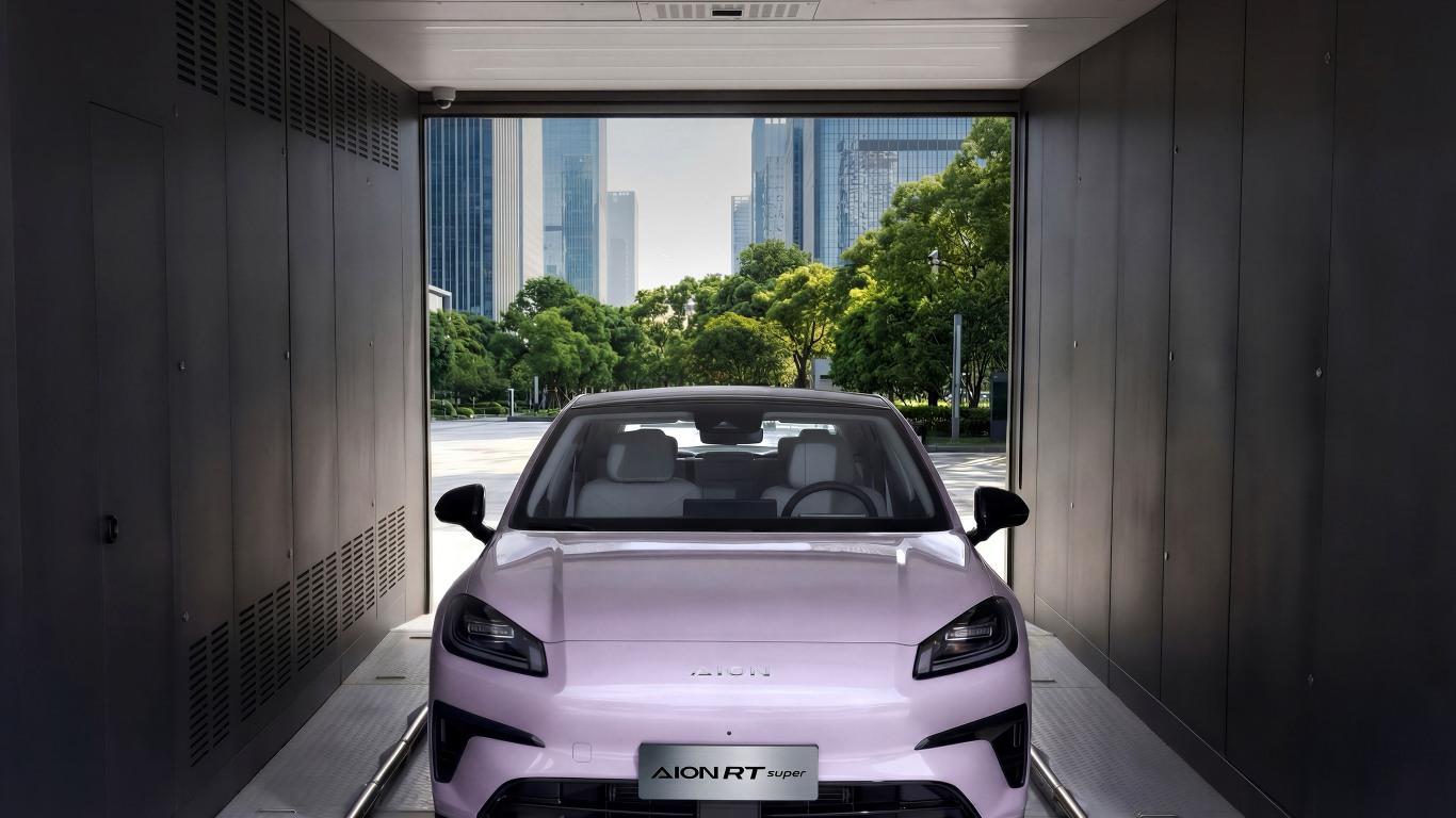 年轻人第一台“不将就”换电家轿！99秒换电，95后不再焦虑