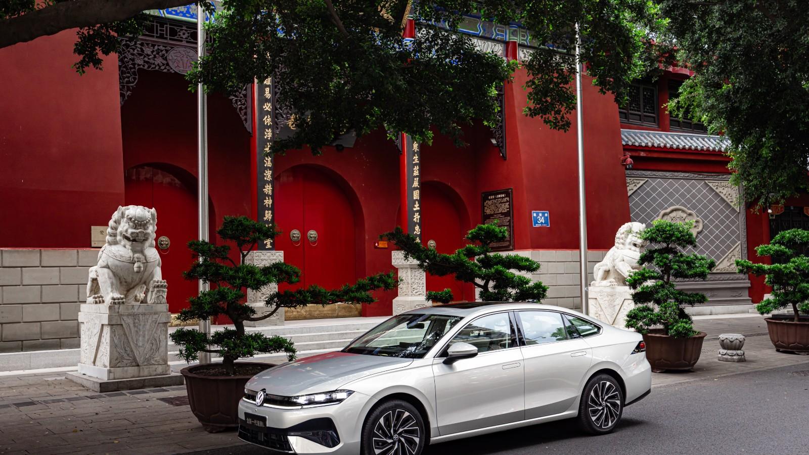 智能驾控双在线！速腾L引领A+级燃油车智能化革命