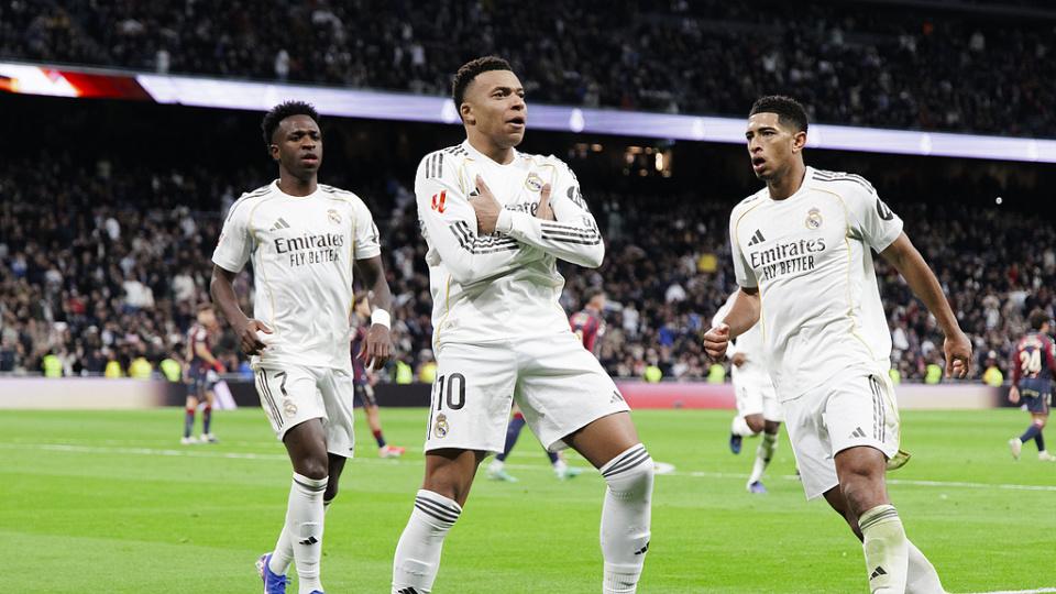 尽快续约是当务之急，皇马高层希望与维尼修斯达成协议