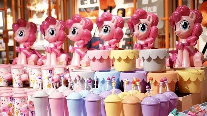 在万达影城提前一年预热《流浪地球3》 今年春节档最意外的彩蛋出现了