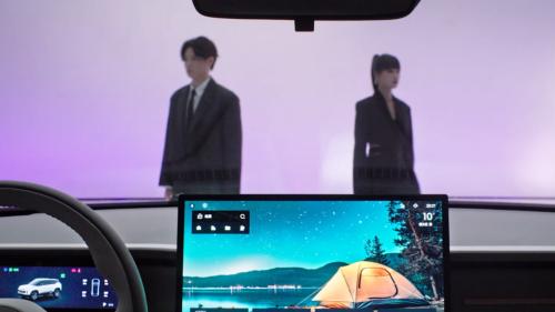 心动紫自带高光，ICON巧克力智能交互拉满出行体验