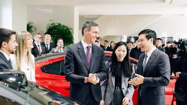 西方高层，正排着队访华！特朗普猛然发现，自己犯下一个大错