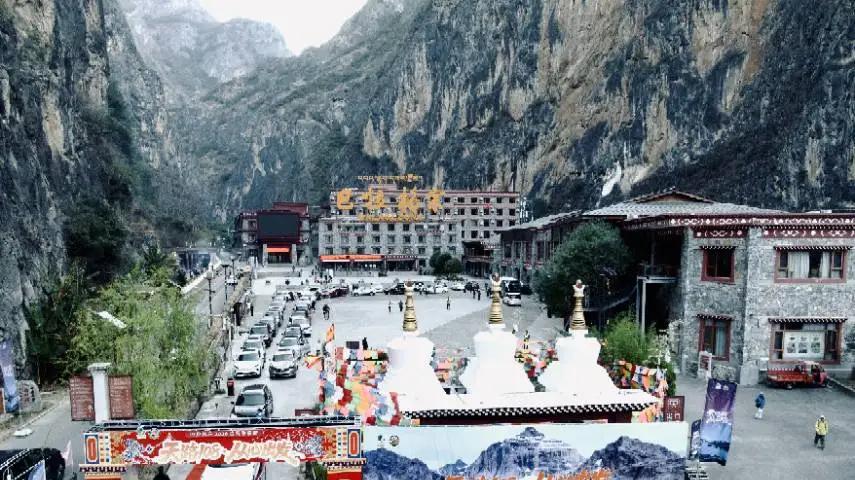 天路108，从心出发｜巴拉格宗，让自驾者触摸云南的高原心跳