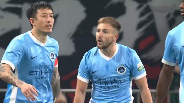 5-1，成都蓉城开门红，韦林顿双响+造红牌，陈涛战术被姜至鹏毁了