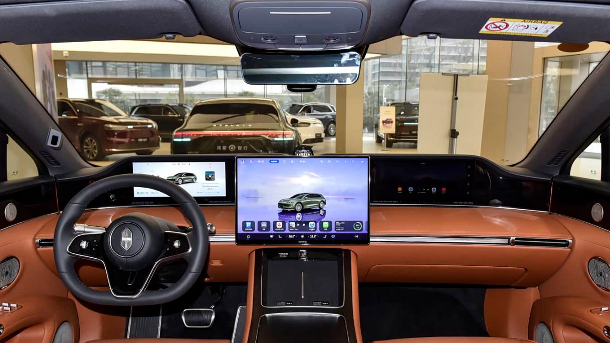 这台国产猎装车真狠！续航1305公里，配途灵底盘，30万级没对手