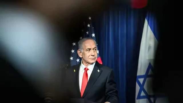 特朗普真放过伊朗了？军事机器正全速运转