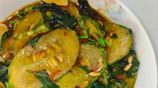 超绝家常素菜做法！紫苏煎黄瓜脆嫩入味不油腻