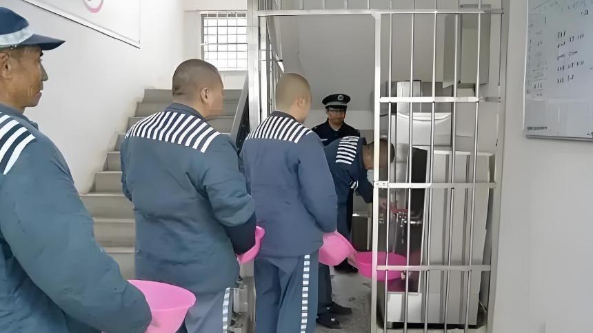揭秘监狱服刑人员的洗漱日常！