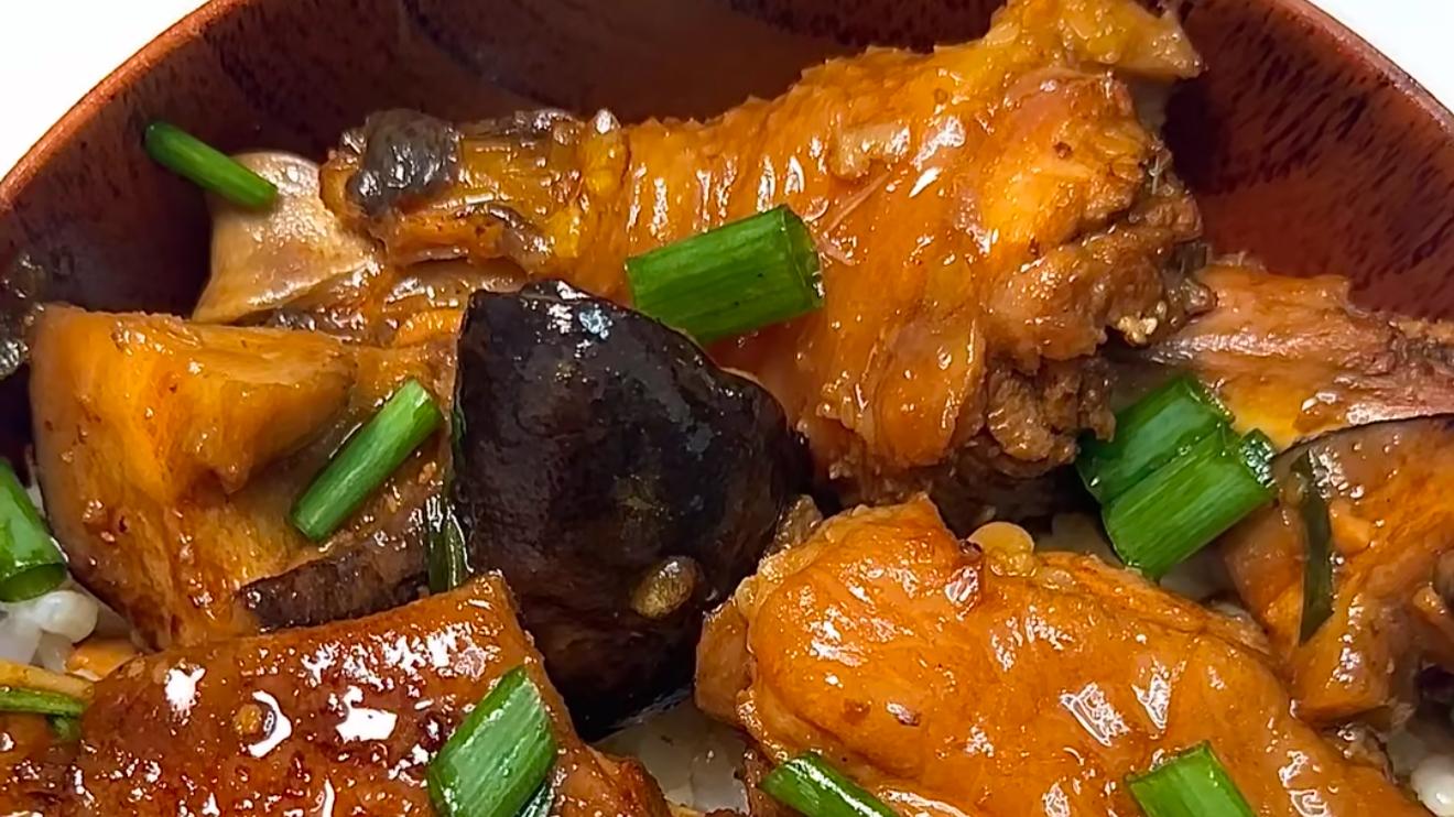 小鸡炖蘑菇：东北灶台上的温暖魔法