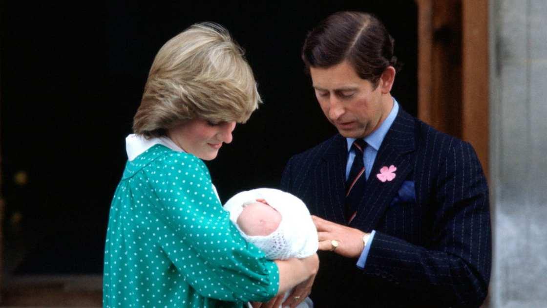 新书爆料，查尔斯对戴安娜的育儿方式不满，认为她是故意针对自己