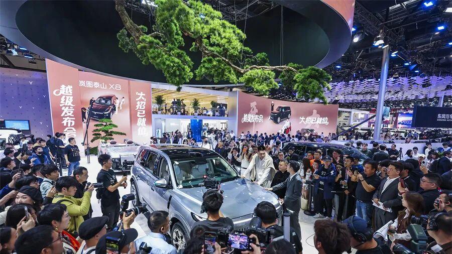 岚图汽车，没有走偏