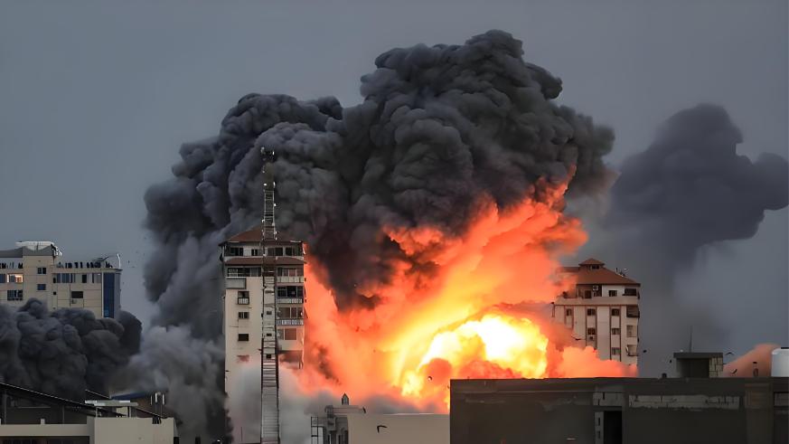 以色列损失惨重 北约见死不救 美军航母再次遇袭 护航舰艇紧急后撤