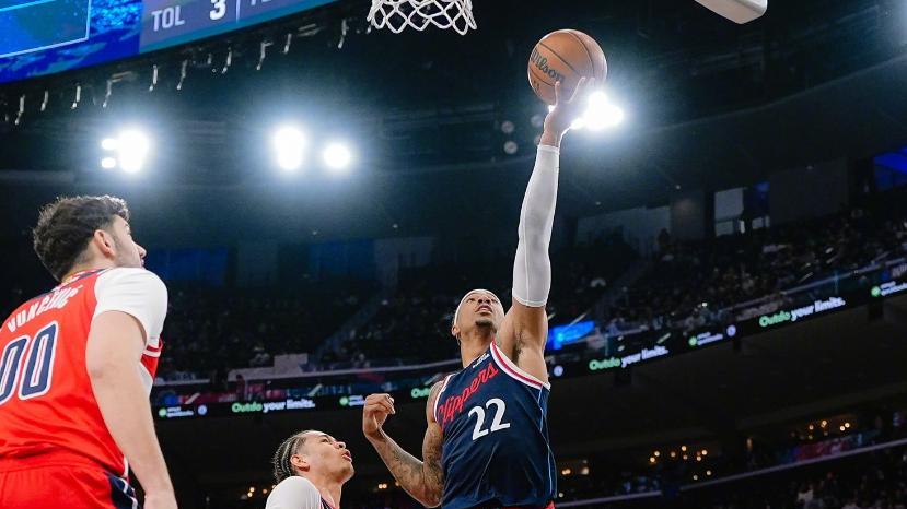 四连胜！小卡33+4，哈登22+8，尼德豪泽大爆发！