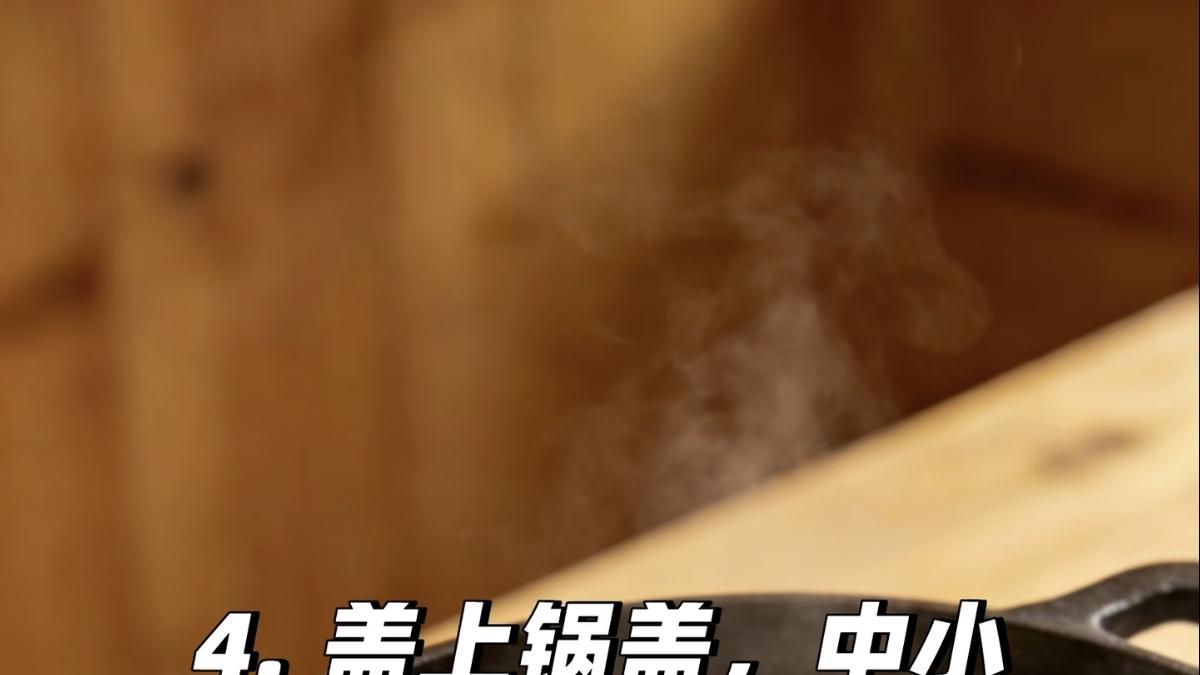 懒人版：火腿鸡蛋焖面