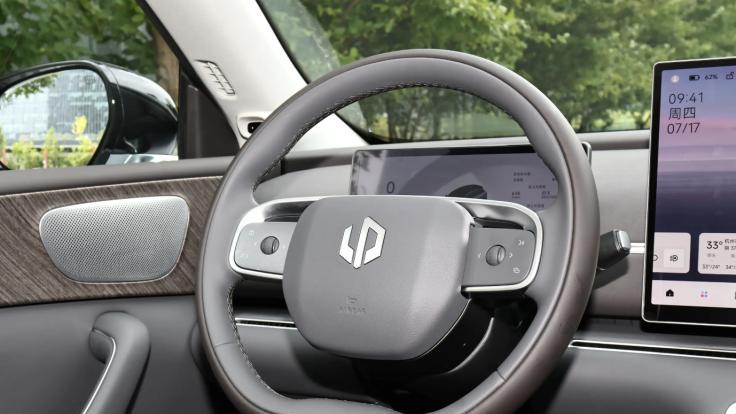 15万级家用SUV如何选？零跑C11对比长安启源Q07，谁更“舒适”