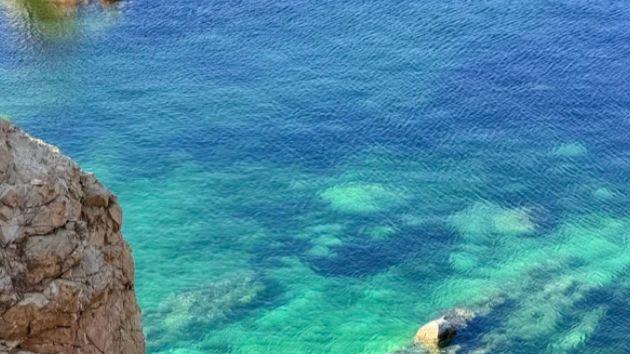 烟台养马岛太绝！原生礁石海岸，赶海观潮全体验