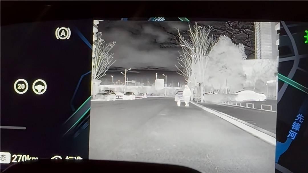 让我康康，谁还不会用极氪9X的夜视功能？