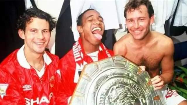 先与基恩明争，后跟希勒暗斗，还看不上小贝，前英格兰队长太自我