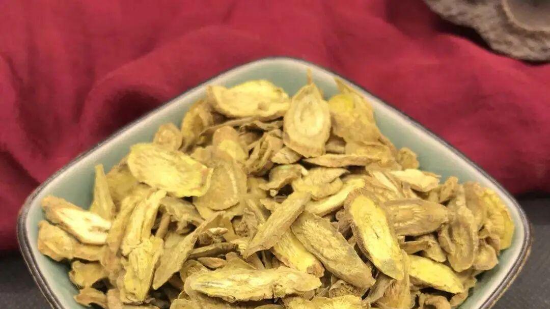 ​全身油腻，尿味浓重！湿热体质怎么这么难调？我有1招轻松化解